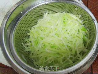 凉拌佛手瓜的做法步骤：4
