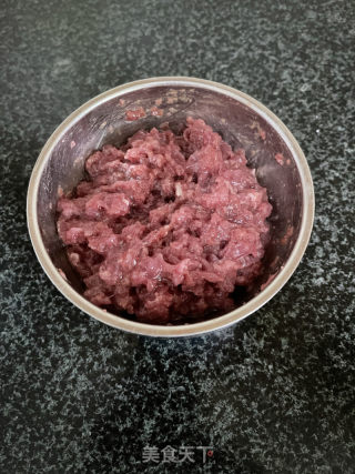 生菜牛肉炒饭的做法步骤：2