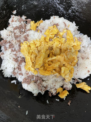 生菜牛肉炒饭的做法步骤：9