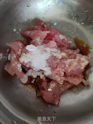春菜肉片汤的做法步骤：2