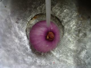 洋葱烧木绵豆腐的做法步骤：2