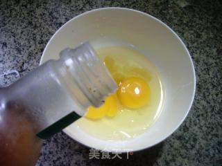 黑木耳鸡蛋炒香干的做法步骤：3