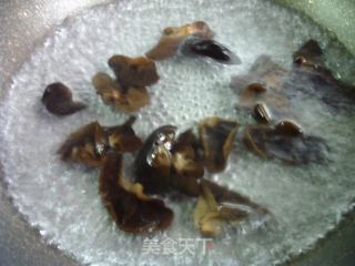黑木耳鸡蛋炒香干的做法步骤：6