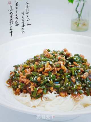 豇豆肉丁打卤面的做法步骤：1