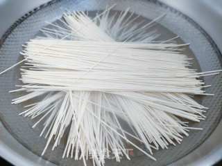 豇豆肉丁打卤面的做法步骤：8