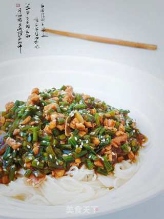 豇豆肉丁打卤面的做法步骤：9