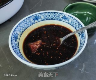 电饭煲红烧肘子的做法步骤：2
