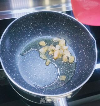 电饭煲红烧肘子的做法步骤：6
