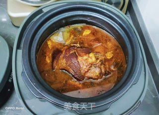 电饭煲红烧肘子的做法步骤：12