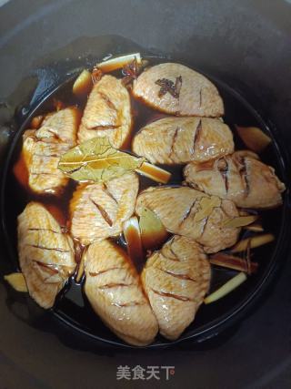 干锅鸡翅的做法步骤：2