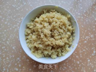 鲜肉榨菜螺旋酥的做法步骤：2