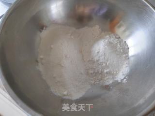 枣泥豆沙米月饼的做法步骤：6