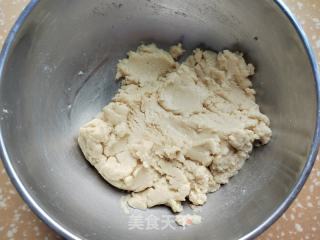 枣泥豆沙米月饼的做法步骤：8