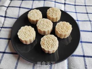 枣泥豆沙米月饼的做法步骤：15