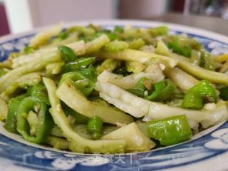 线椒炒苦瓜的做法步骤：6