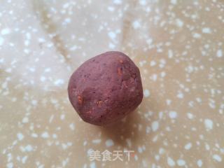 枣泥豆沙蛋黄酥的做法步骤：12