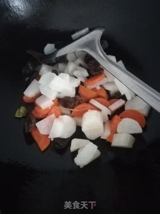 山药炒肉的做法步骤：4