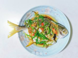 清蒸金鲳鱼的做法步骤：4