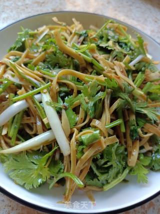 炝拌豆皮的做法步骤：6