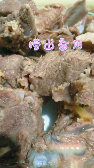 辣炒排骨的做法步骤：2