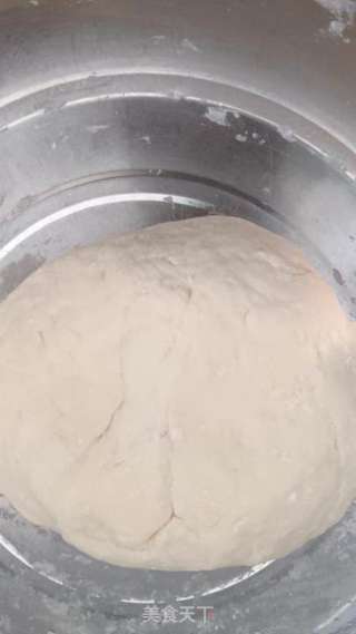 水蒸饼卷咸菜丝的做法步骤：1