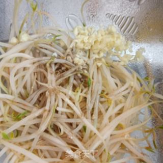 鲜虾拌绿豆芽的做法步骤：9