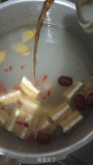脊骨玉米汤的做法步骤：5