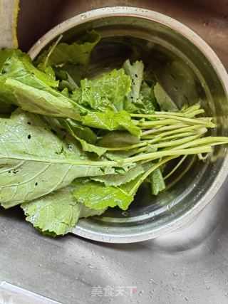 姜蒜拌毛毛菜的做法步骤：1
