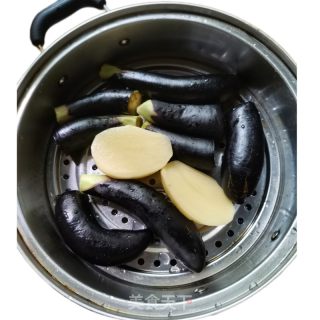 土豆烀茄子的做法步骤：1
