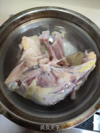 鸡汤小馄饨的做法步骤：1