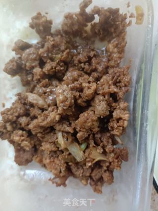 肉沫炒蒜苔的做法步骤：2