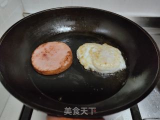 脆皮鸡蛋火腿三明治的做法步骤：4