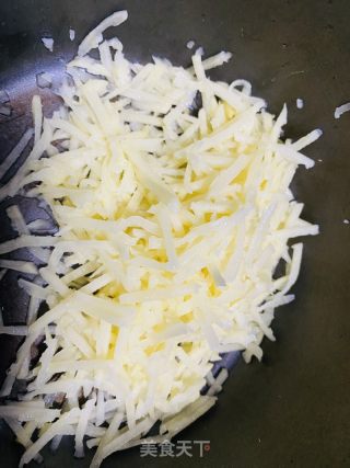 蛋炒饭的做法步骤：4