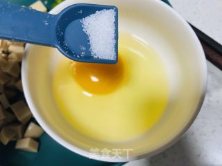蛋炒饭的做法步骤：7