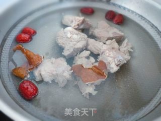 冬瓜排骨汤的做法步骤：3