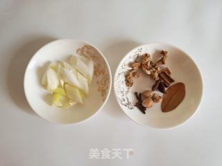 酱梅花骨的做法步骤：2