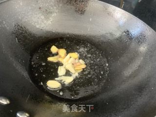 小炒螃蟹的做法步骤：3