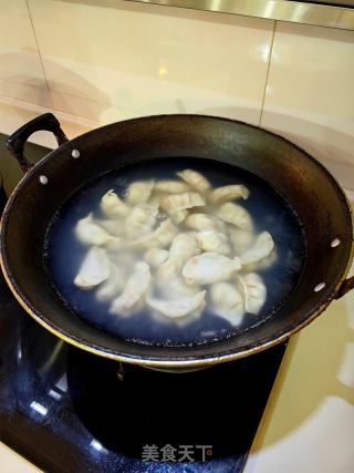 鲜虾蔬菜水饺的做法步骤：16