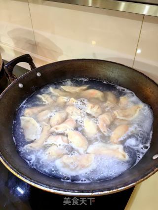 鲜虾蔬菜水饺的做法步骤：17
