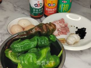 荷包辣椒的做法步骤：1