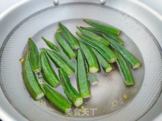 蒜香秋葵的做法步骤：3