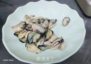 海蛎子辣椒煎鸡蛋的做法步骤：2