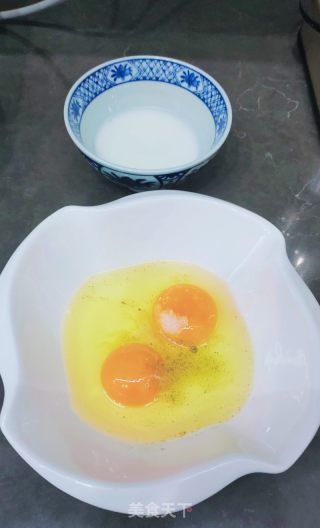 海蛎子辣椒煎鸡蛋的做法步骤：4