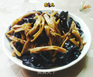 黑木耳烧黄花菜的做法