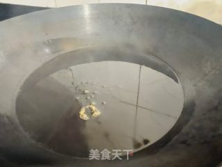 香酥红尾鱼的做法步骤：6