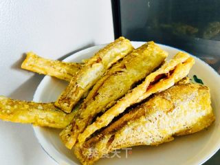香酥红尾鱼的做法步骤：8