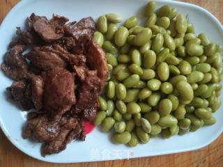 毛豆炒肉的做法步骤：4