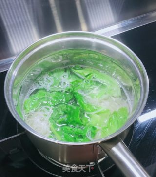 排骨生菜汤面的做法步骤：5