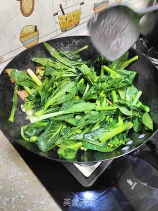 五花肉炒油菜的做法步骤：5