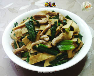 瘦肉大蒜炒千张的做法